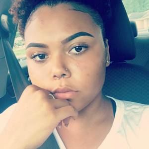 Meet your Posher, Maya